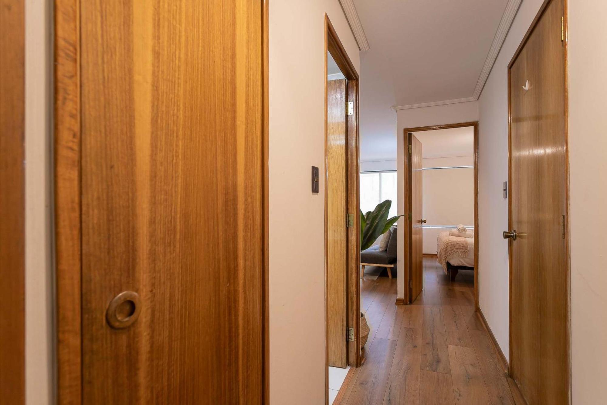 Comodidad En Condes - Amplio Depto Apartamento *