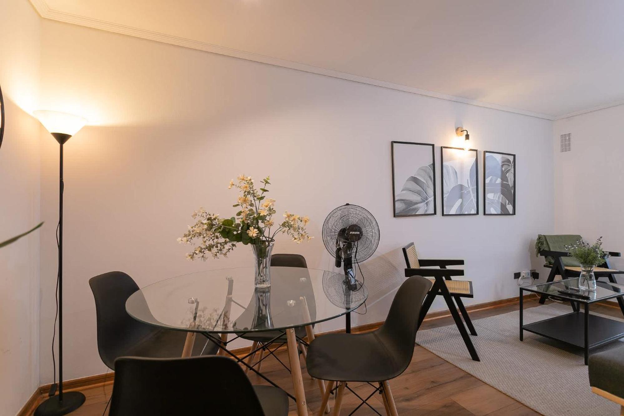 Apartamento Comodidad En Condes - Amplio Depto Santiago