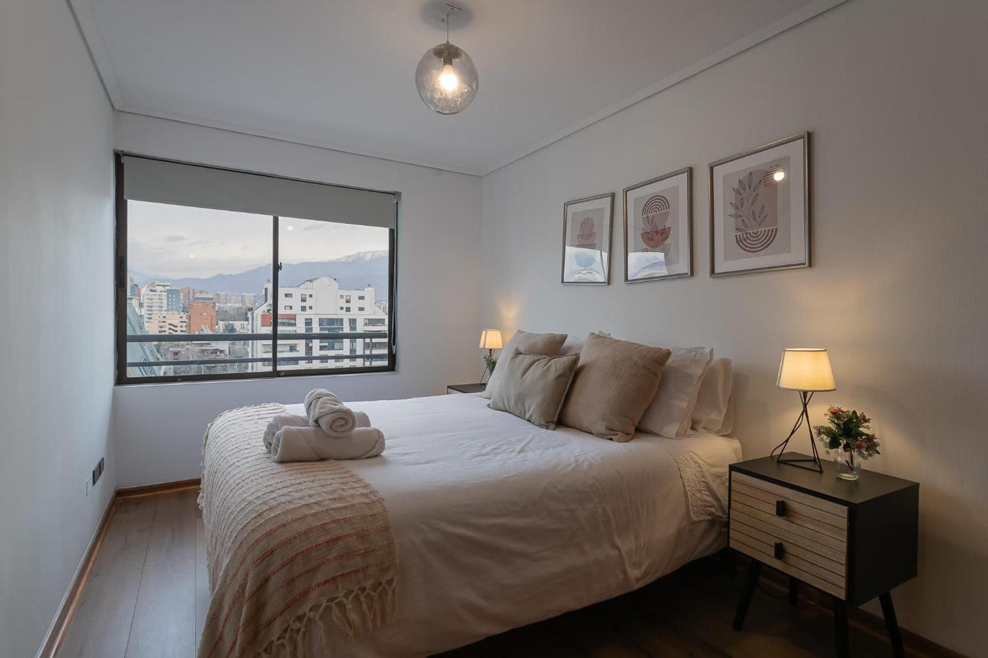 Comodidad En Condes - Amplio Depto * Santiago